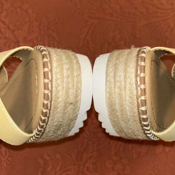 SODA: Platform Sandals, Size: 7.5 - Picture 5 of 10